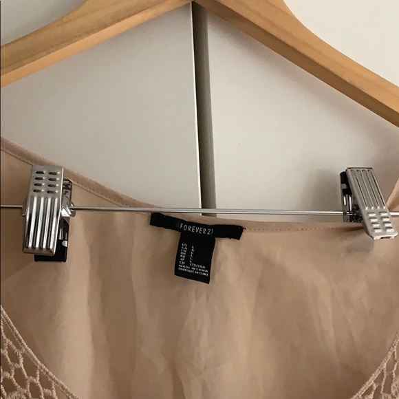 Top - Picture 2 of 3